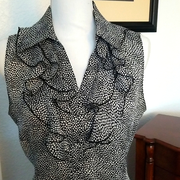 Tahari Ruffled Blouse - Picture 2 of 4